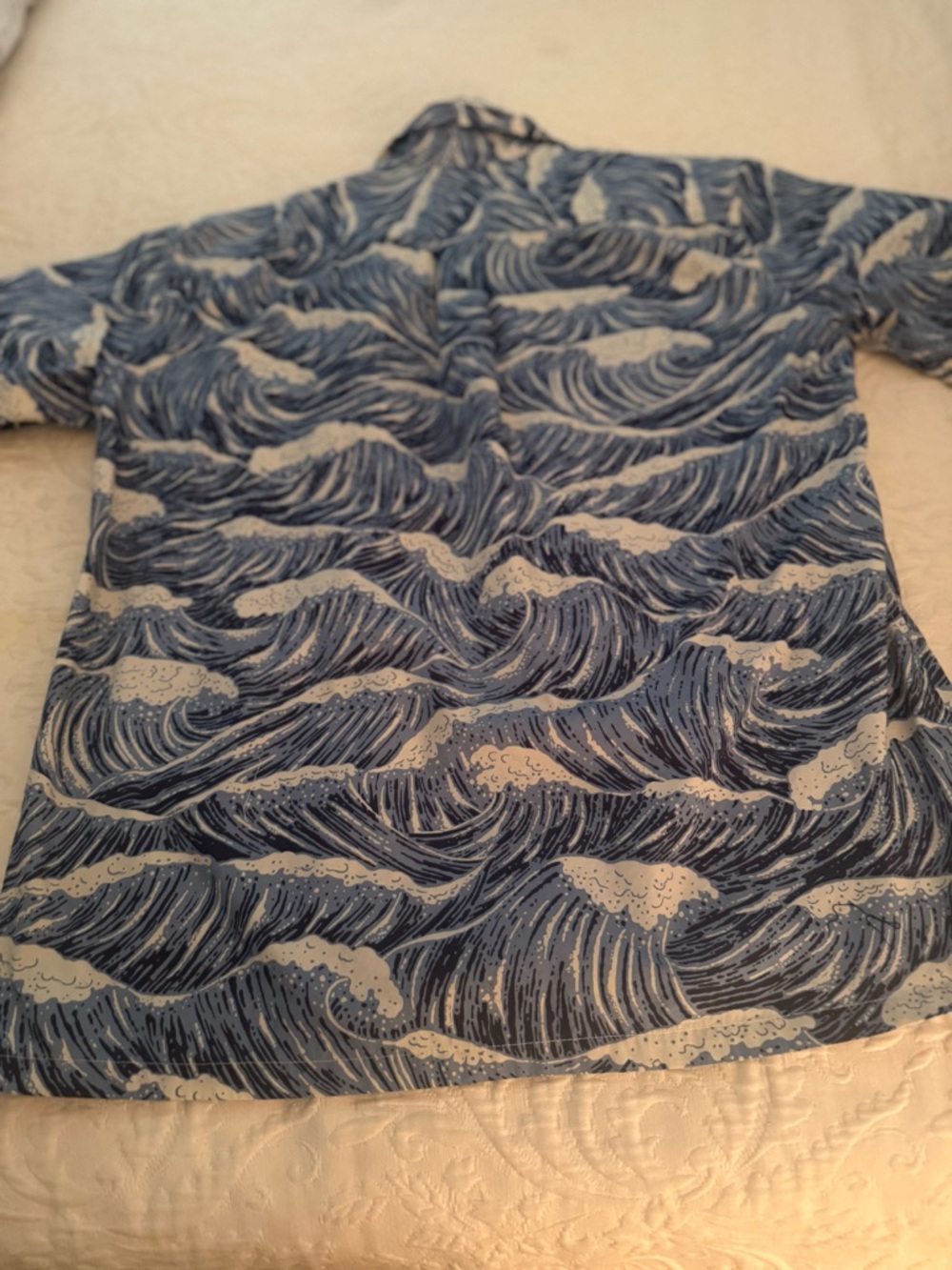 Men's Short-Sleeve Button-Down Shirt - Blue Wave Print